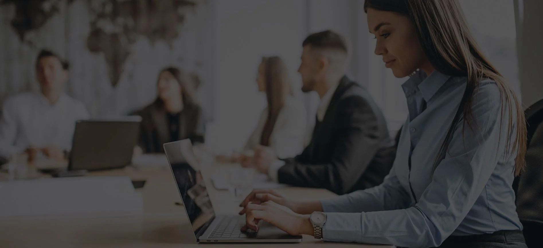 Nowoczesna strona internetowa dla firmy – realizacja BrightSites